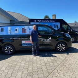 : VEJRHØJ ENERGI &amp; VVS hjælper med professionel installation af Daikin varmepumpe – effektiv og pålidelig opvarmning